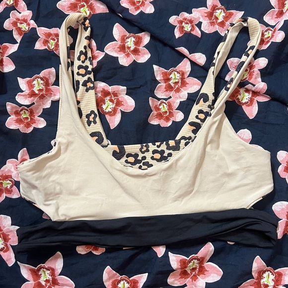 leopard print reverse able bikini / sports bra 🐆 - Picture 3 of 4